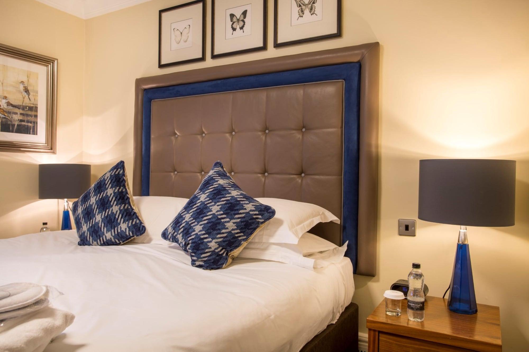 The Talbot Hotel, Oundle , Near Peterborough Eksteriør bilde