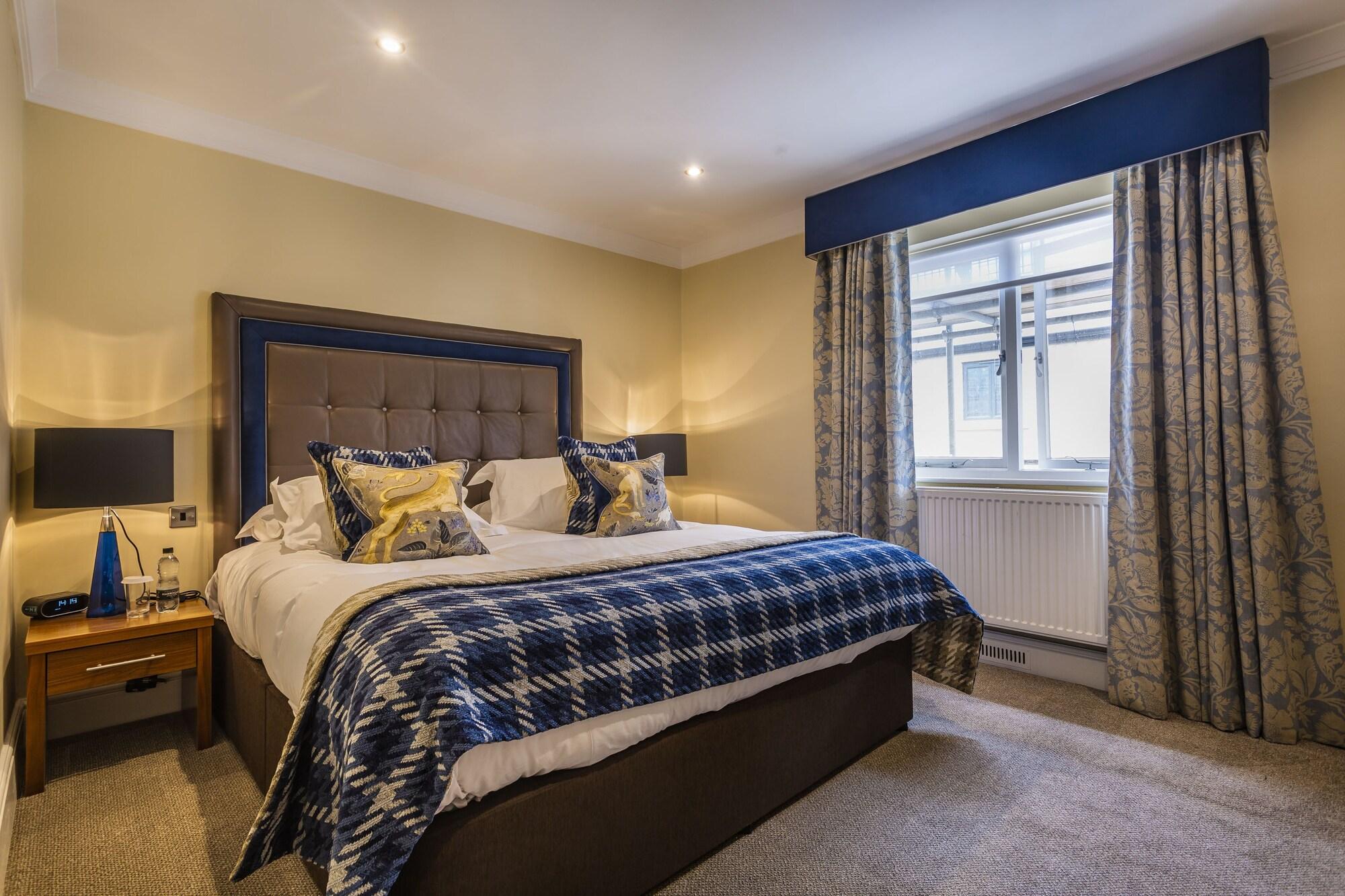 The Talbot Hotel, Oundle , Near Peterborough Eksteriør bilde