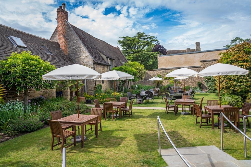 The Talbot Hotel, Oundle , Near Peterborough Eksteriør bilde